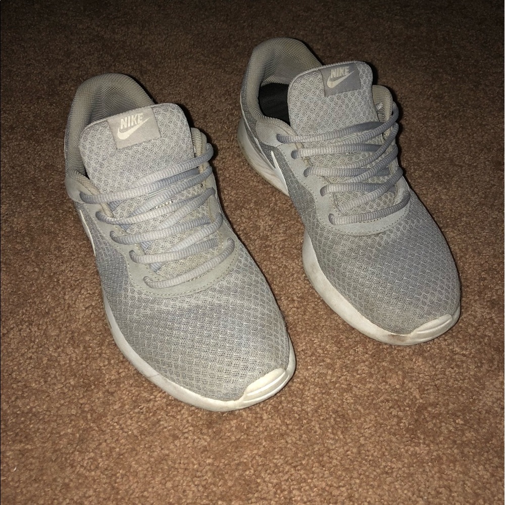 Nike Tanjun Gray